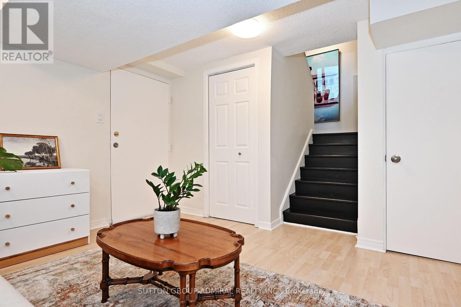 1 - 69 Upper Canada Drive, Toronto, Ontario  M2P 2A3 - Photo 43 - C12455622