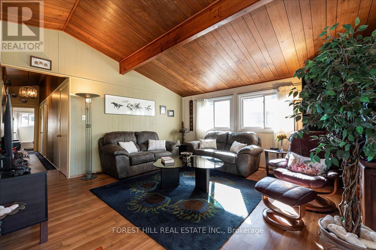67 Lake Avenue, Ramara, Ontario  L0K 1B0 - Photo 6 - S12217669