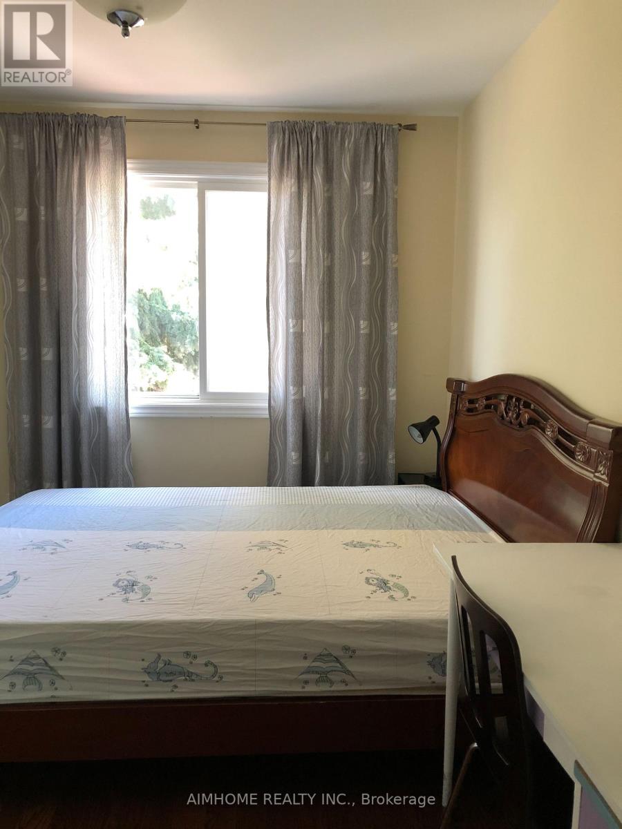 (Main&second Floor) - 47 Yucatan Road, Toronto, Ontario  M2H 2L1 - Photo 10 - C12455935