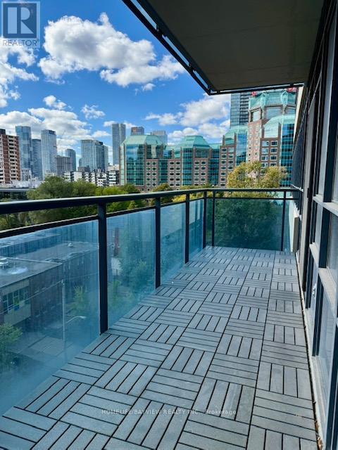 605 - 28 Linden Street, Toronto, Ontario  M4Y 0A4 - Photo 2 - C12455952