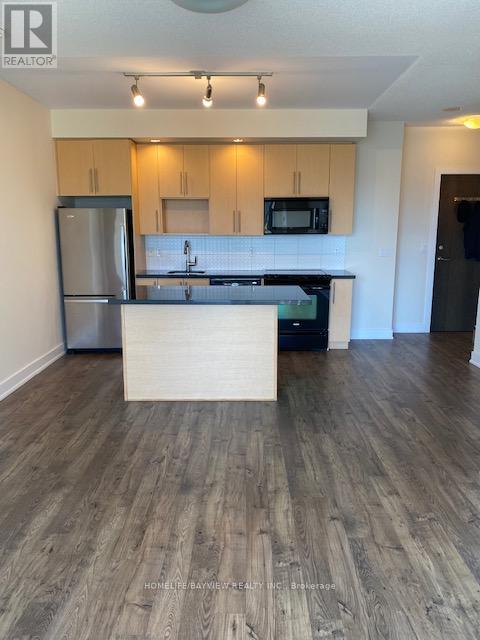 605 - 28 Linden Street, Toronto, Ontario  M4Y 0A4 - Photo 7 - C12455952