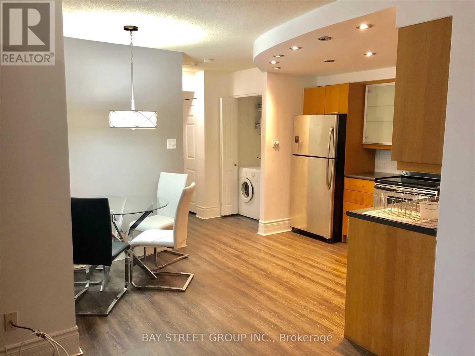 1507 - 40 Scollard Street, Toronto, Ontario  M5R 3S1 - Photo 5 - C12455980
