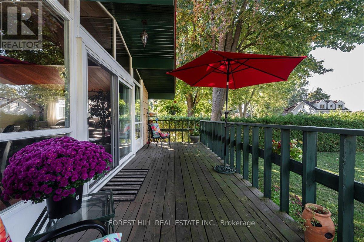 67 Lake Avenue, Ramara, Ontario  L0K 1B0 - Photo 4 - S12217669