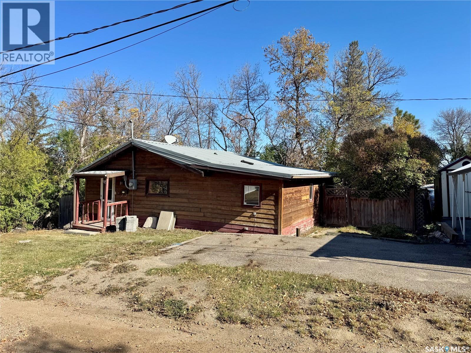 343 4th STREET E, Regina Beach, Saskatchewan