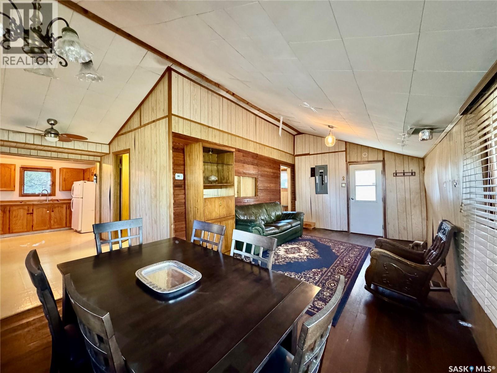 343 4th Street E, Regina Beach, Saskatchewan  S0G 4C0 - Photo 26 - SK020588