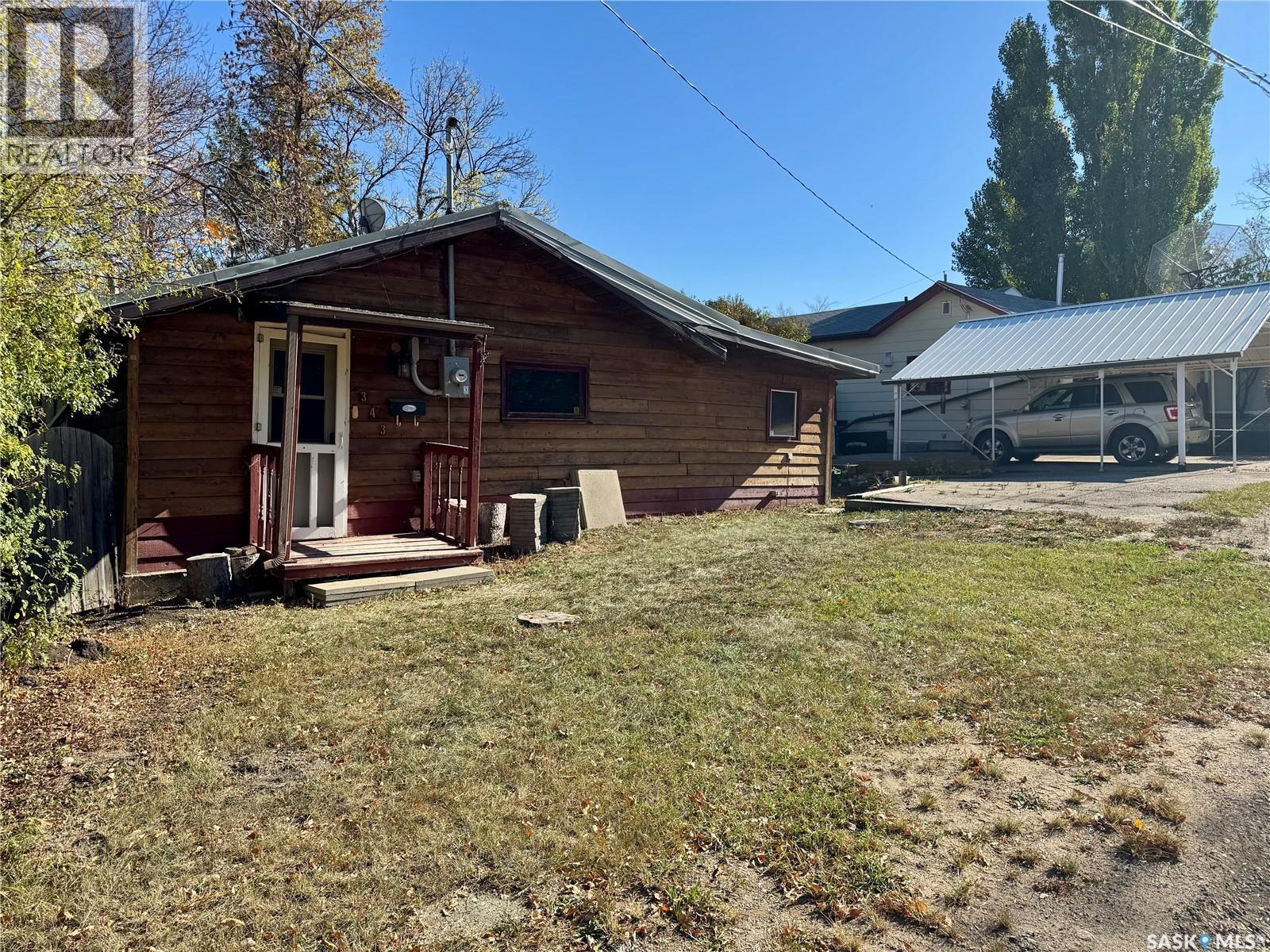 343 4th Street E, Regina Beach, Saskatchewan  S0G 4C0 - Photo 3 - SK020588