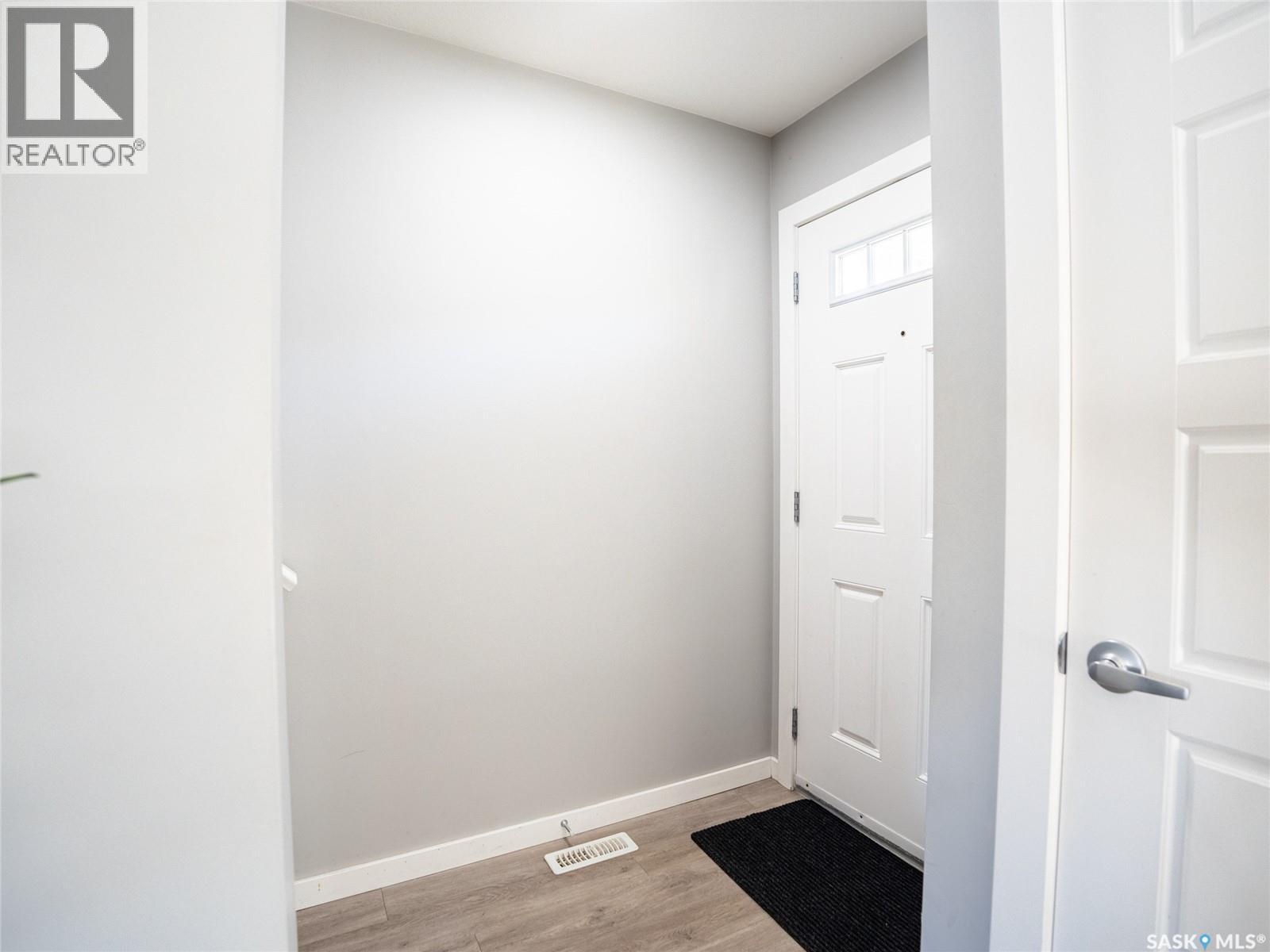 4618 Albulet Drive, Regina, Saskatchewan  S4W 0R3 - Photo 4 - SK020541