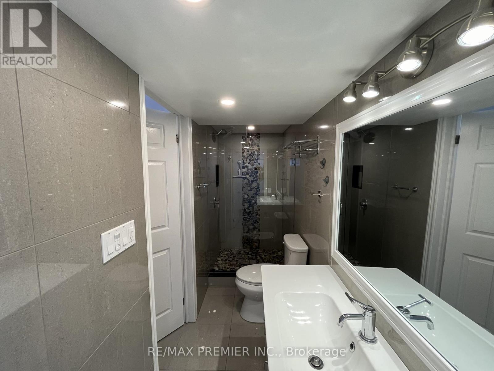 Bsmt - 126 Pioneer Lane, Vaughan, Ontario  L4L 2J1 - Photo 4 - N12455949