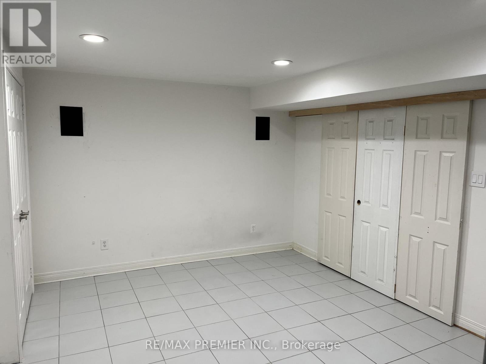 Bsmt - 126 Pioneer Lane, Vaughan, Ontario  L4L 2J1 - Photo 7 - N12455949