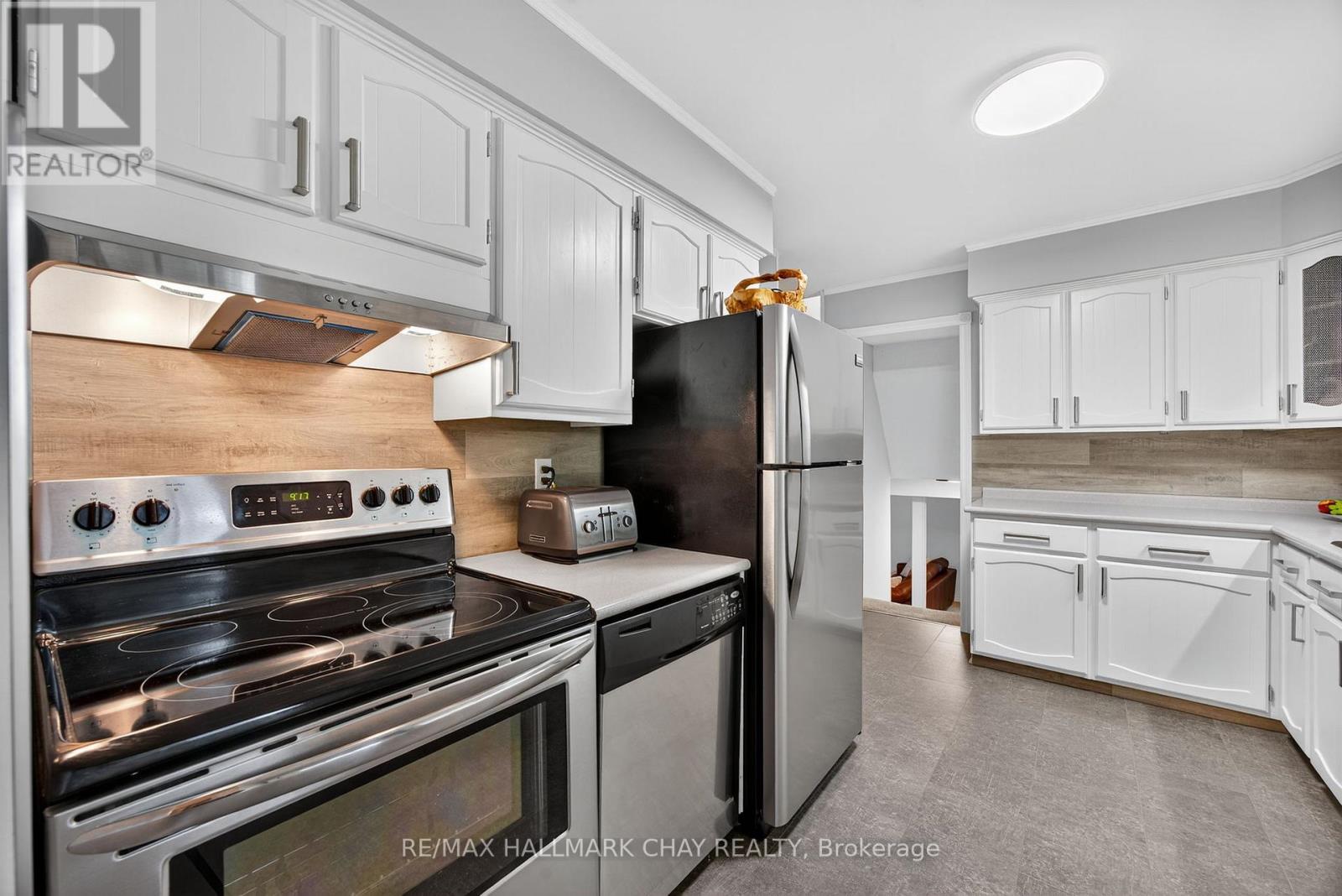 5205 5th Line, New Tecumseth, Ontario  L0G 1W0 - Photo 20 - N12455951