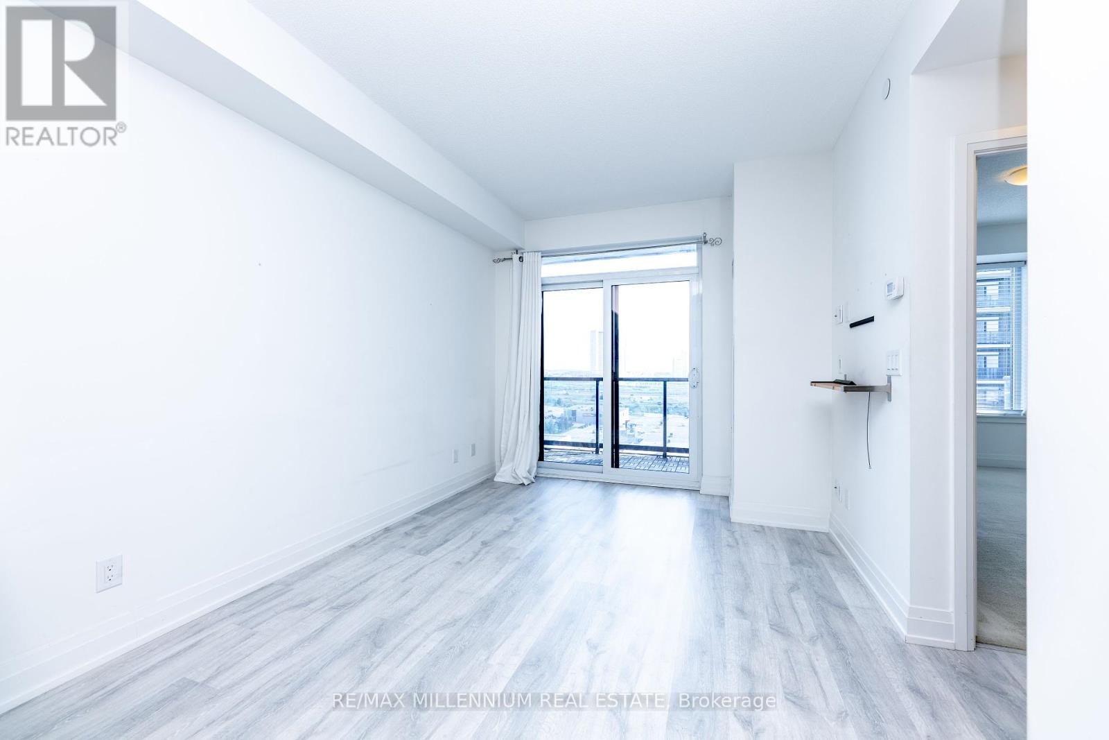1401 - 3700 Highway 7 Road, Vaughan, Ontario  L4L 0G3 - Photo 14 - N12455968