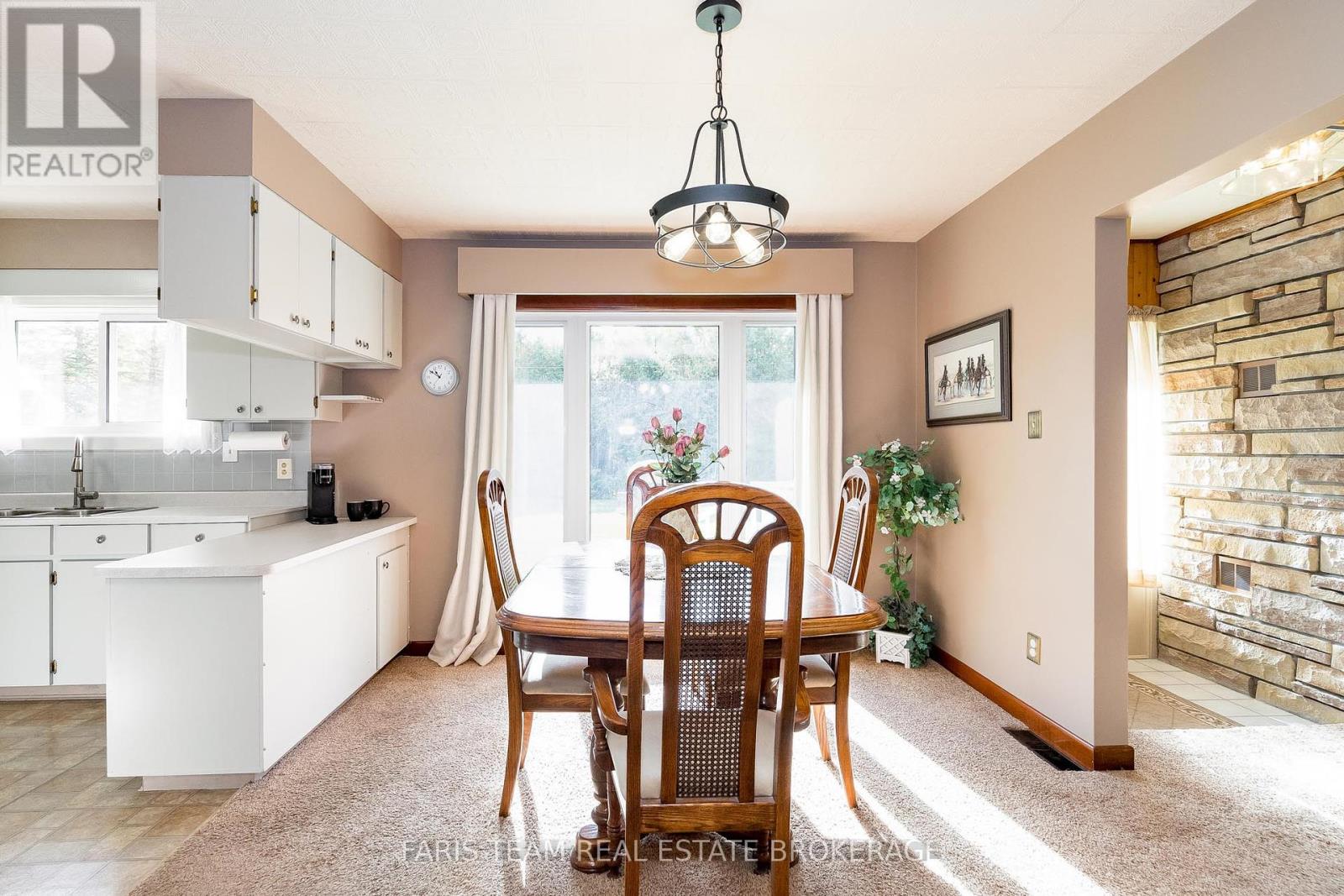 2826 Horseshoe Valley Road W, Springwater, Ontario  L0L 2K0 - Photo 12 - S12455978