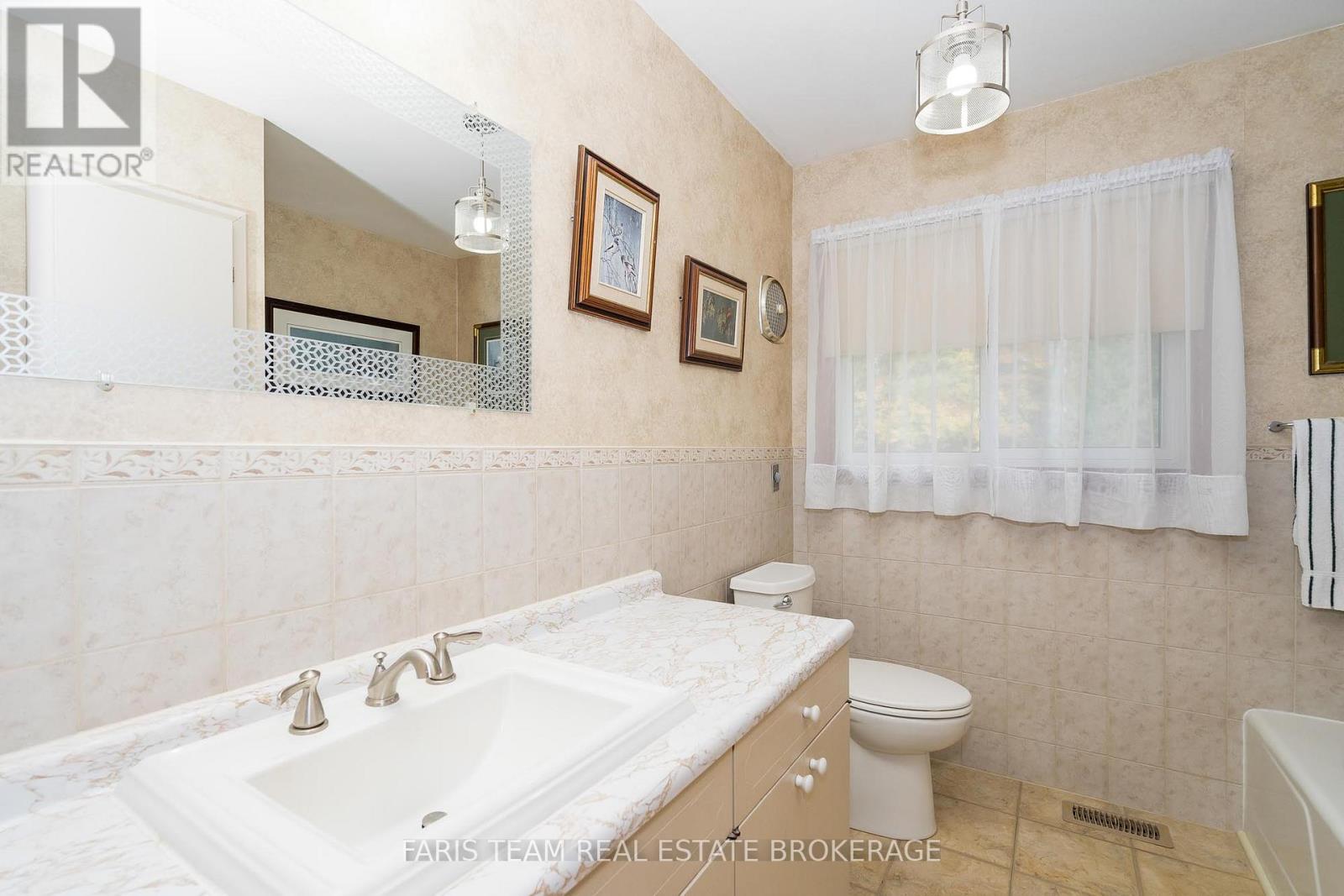 2826 Horseshoe Valley Road W, Springwater, Ontario  L0L 2K0 - Photo 20 - S12455978