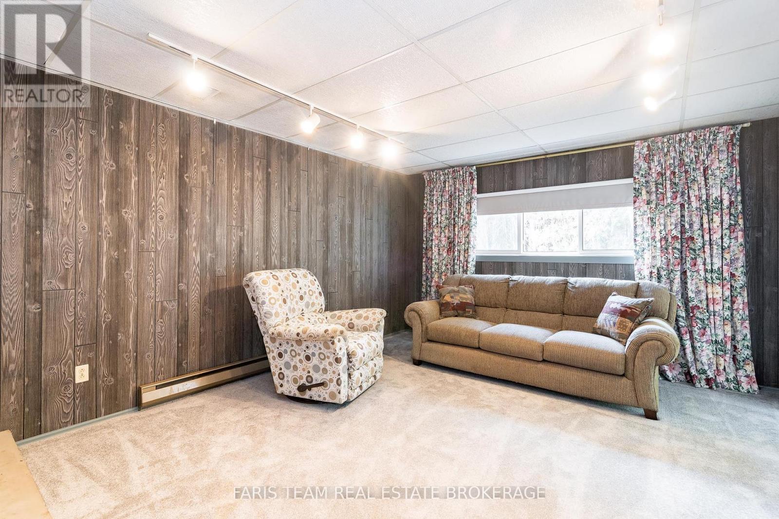 2826 Horseshoe Valley Road W, Springwater, Ontario  L0L 2K0 - Photo 22 - S12455978
