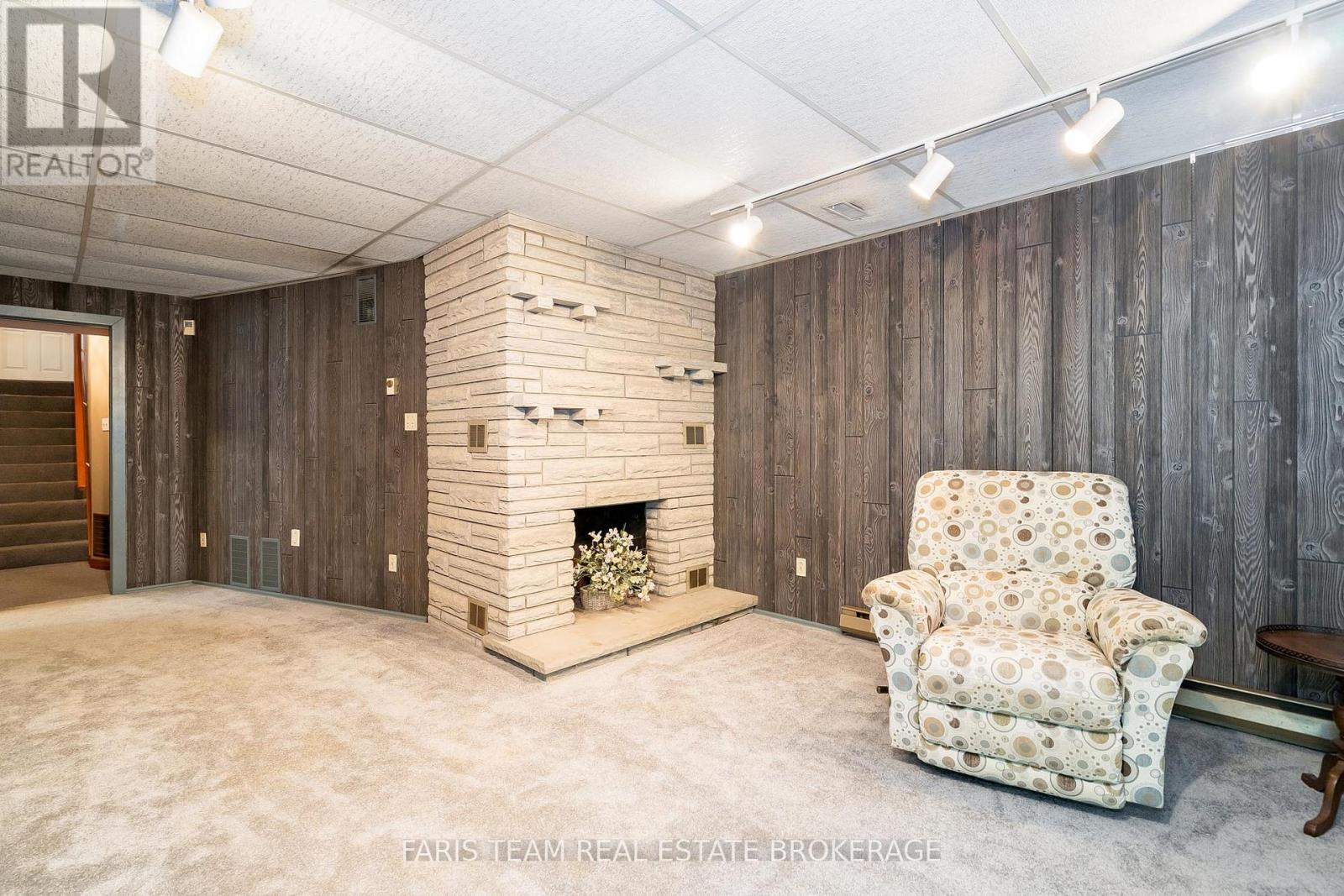 2826 Horseshoe Valley Road W, Springwater, Ontario  L0L 2K0 - Photo 23 - S12455978