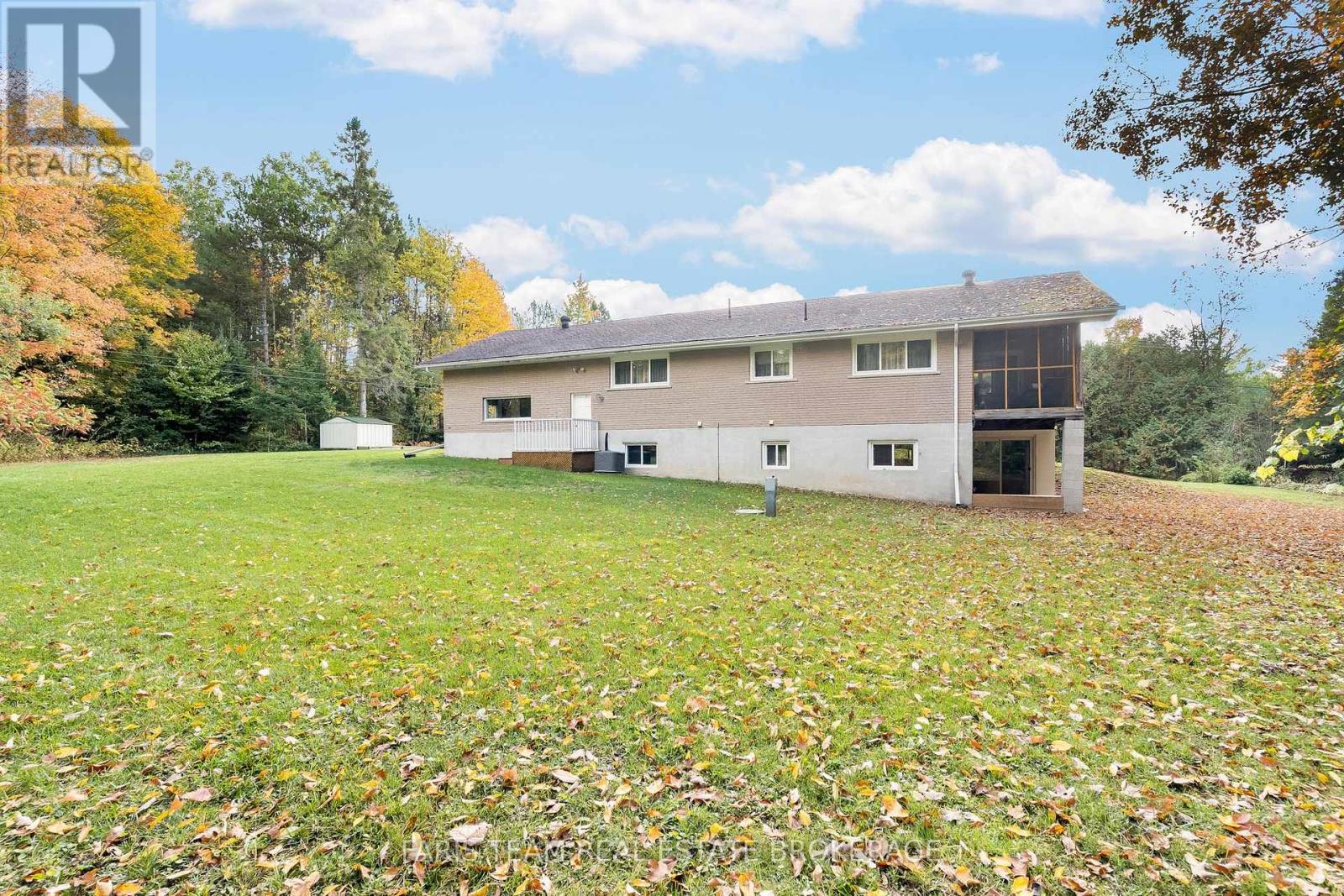 2826 Horseshoe Valley Road W, Springwater, Ontario  L0L 2K0 - Photo 28 - S12455978