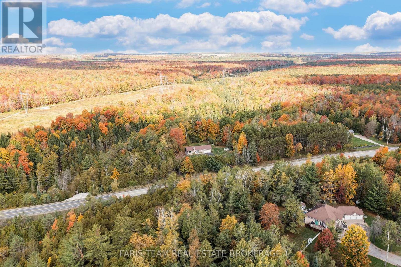 2826 Horseshoe Valley Road W, Springwater, Ontario  L0L 2K0 - Photo 36 - S12455978