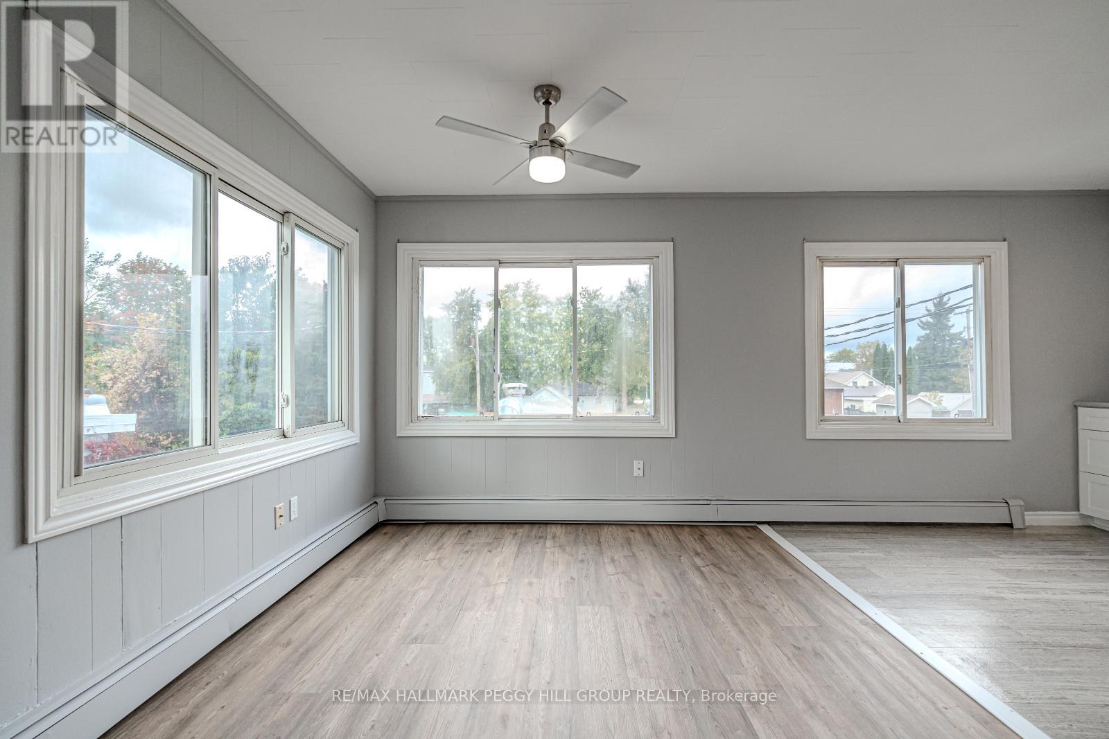 30 Queen Street W, Springwater, Ontario  L0L 1P0 - Photo 17 - S12455979