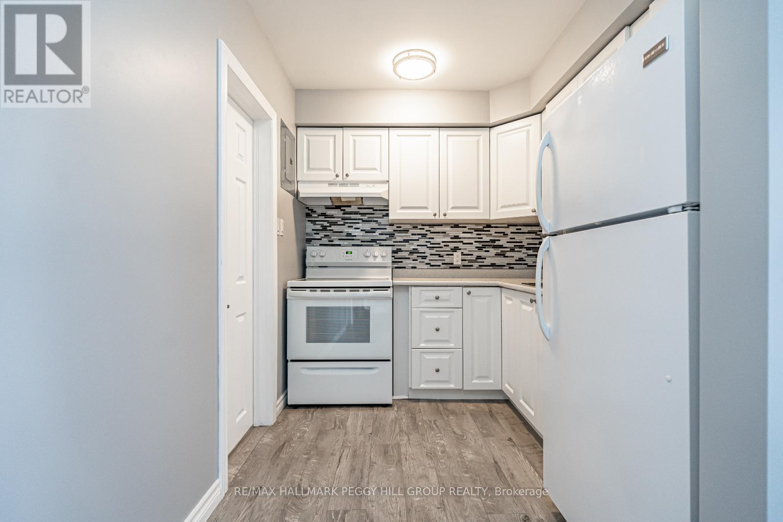 30 Queen Street W, Springwater, Ontario  L0L 1P0 - Photo 7 - S12455979
