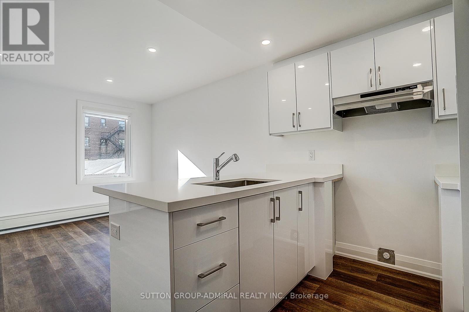 2 - 166 Vaughan Road, Toronto, Ontario  M6C 2M2 - Photo 15 - C12455201