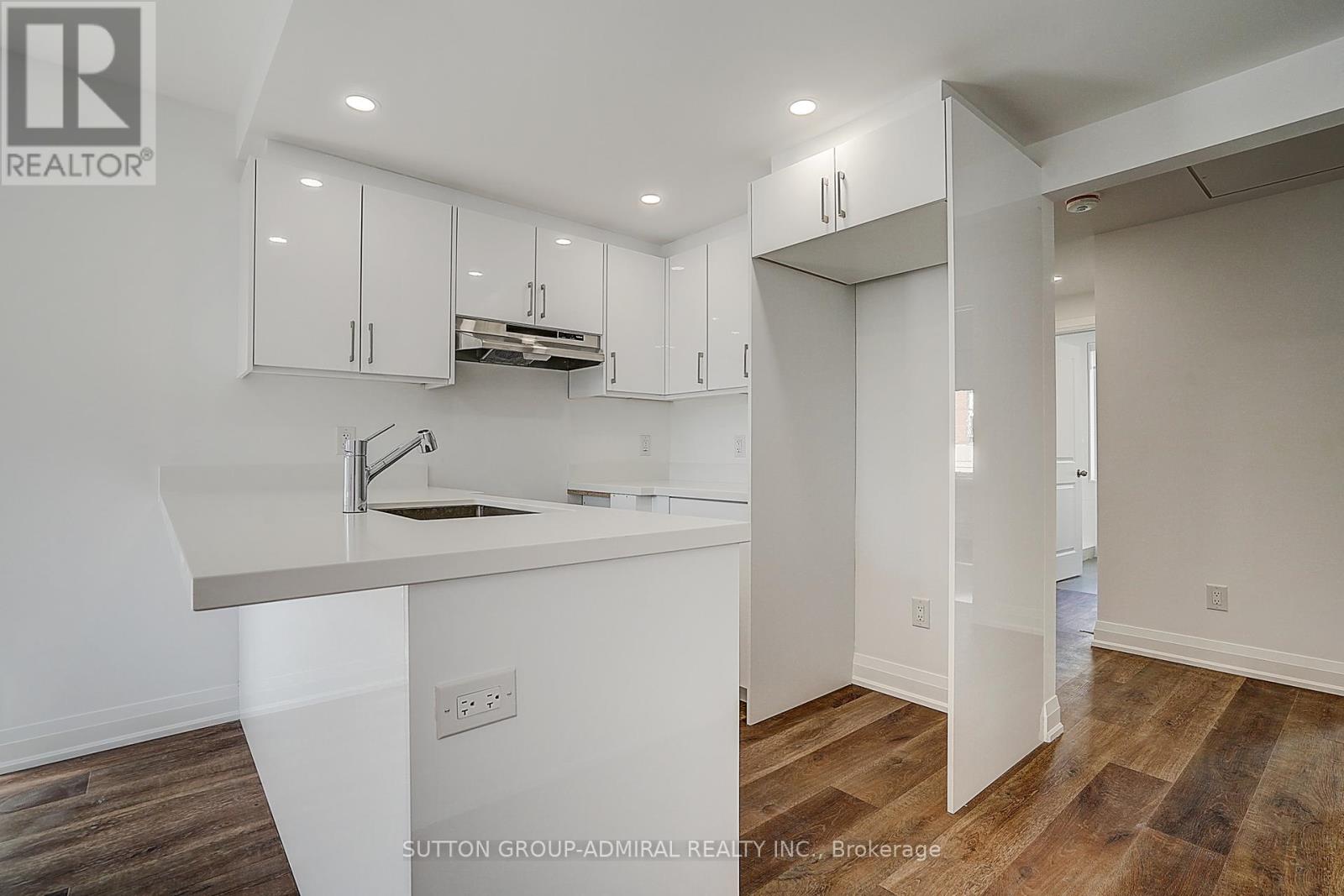 2 - 166 Vaughan Road, Toronto, Ontario  M6C 2M2 - Photo 12 - C12455201