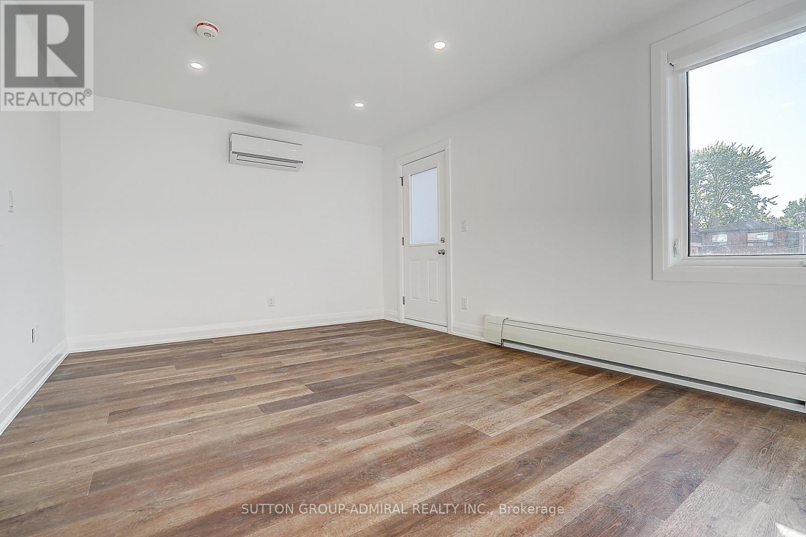 2 - 166 Vaughan Road, Toronto, Ontario  M6C 2M2 - Photo 4 - C12455201