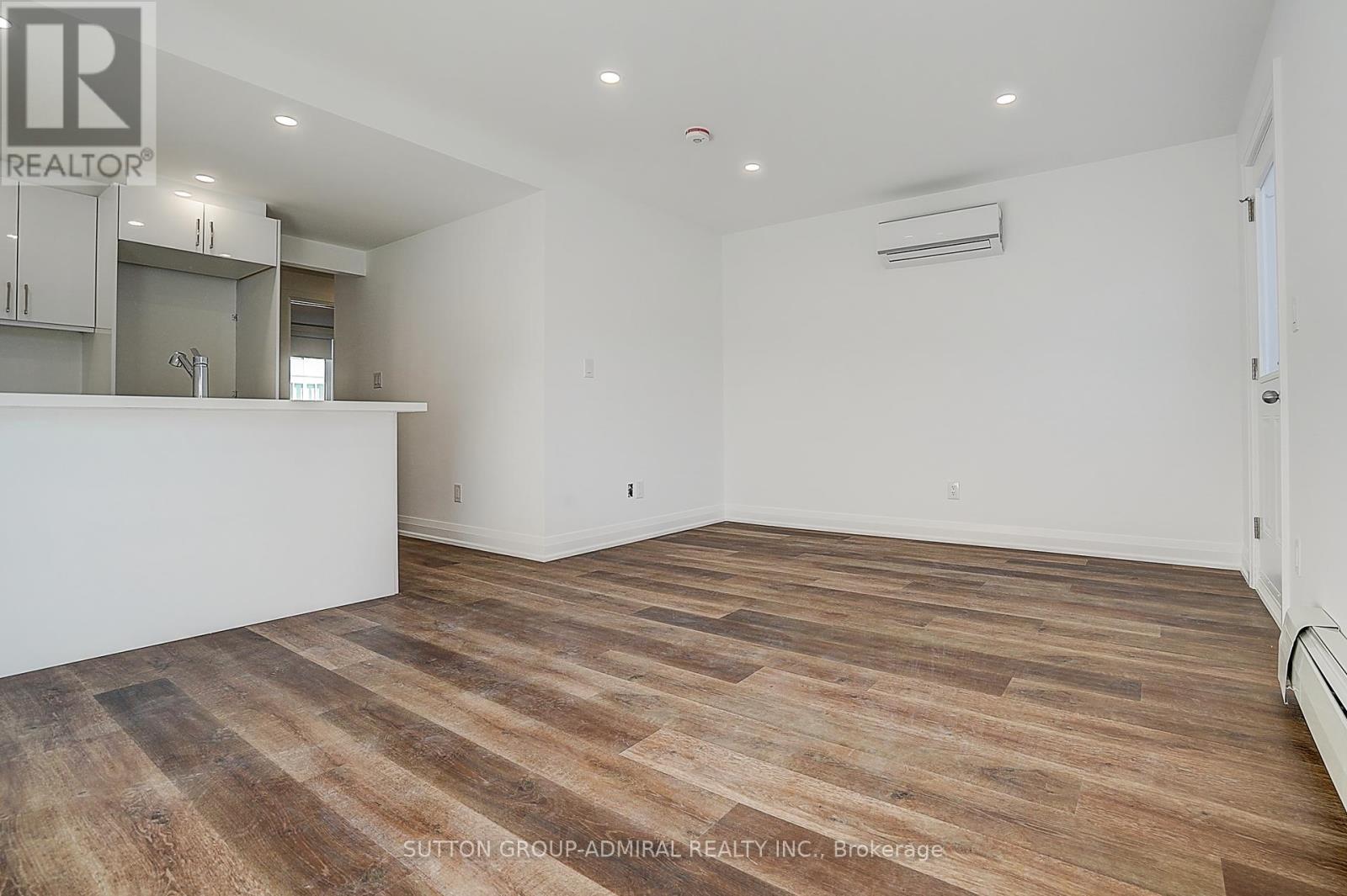 2 - 166 Vaughan Road, Toronto, Ontario  M6C 2M2 - Photo 6 - C12455201