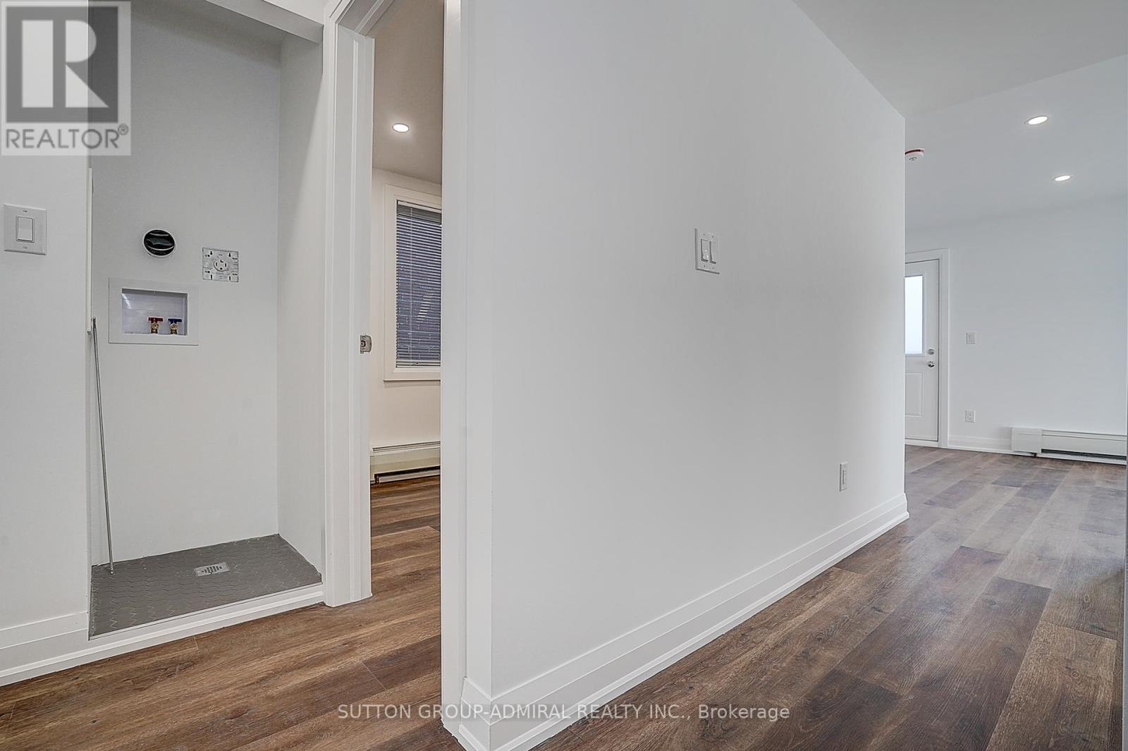 2 - 166 Vaughan Road, Toronto, Ontario  M6C 2M2 - Photo 21 - C12455201