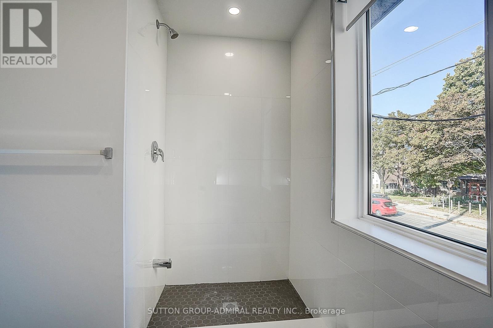 2 - 166 Vaughan Road, Toronto, Ontario  M6C 2M2 - Photo 23 - C12455201