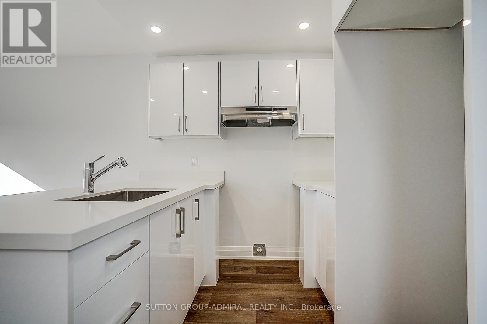 2 - 166 Vaughan Road, Toronto, Ontario  M6C 2M2 - Photo 14 - C12455201