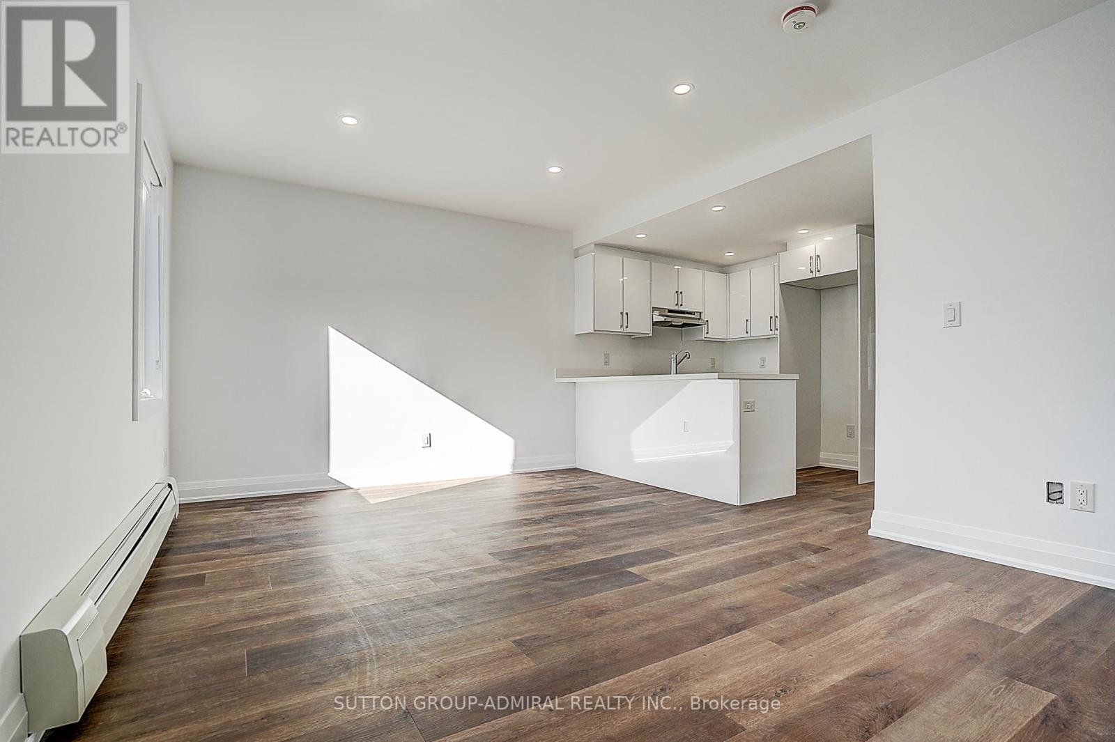 2 - 166 Vaughan Road, Toronto, Ontario  M6C 2M2 - Photo 7 - C12455201