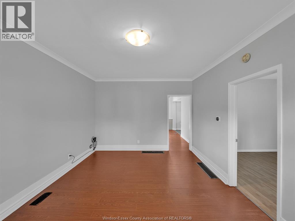 341 Parent Avenue, Windsor, Ontario  N9A 2B7 - Photo 2 - 25025744