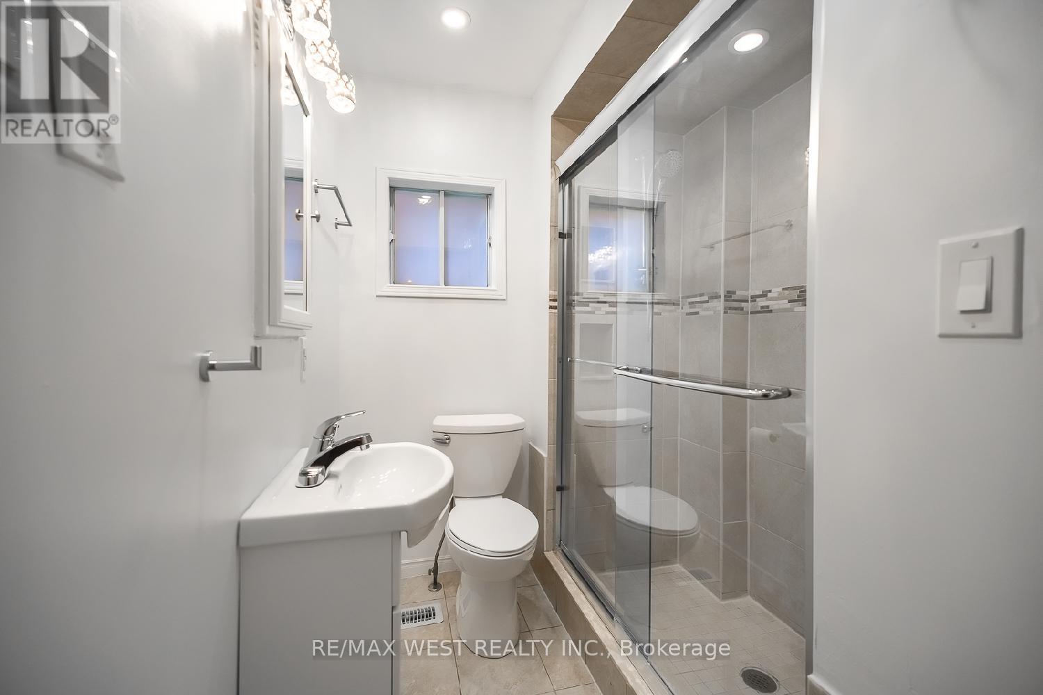 Main - 108 Armstrong Avenue, Toronto, Ontario  M6H 1V8 - Photo 12 - W12455937