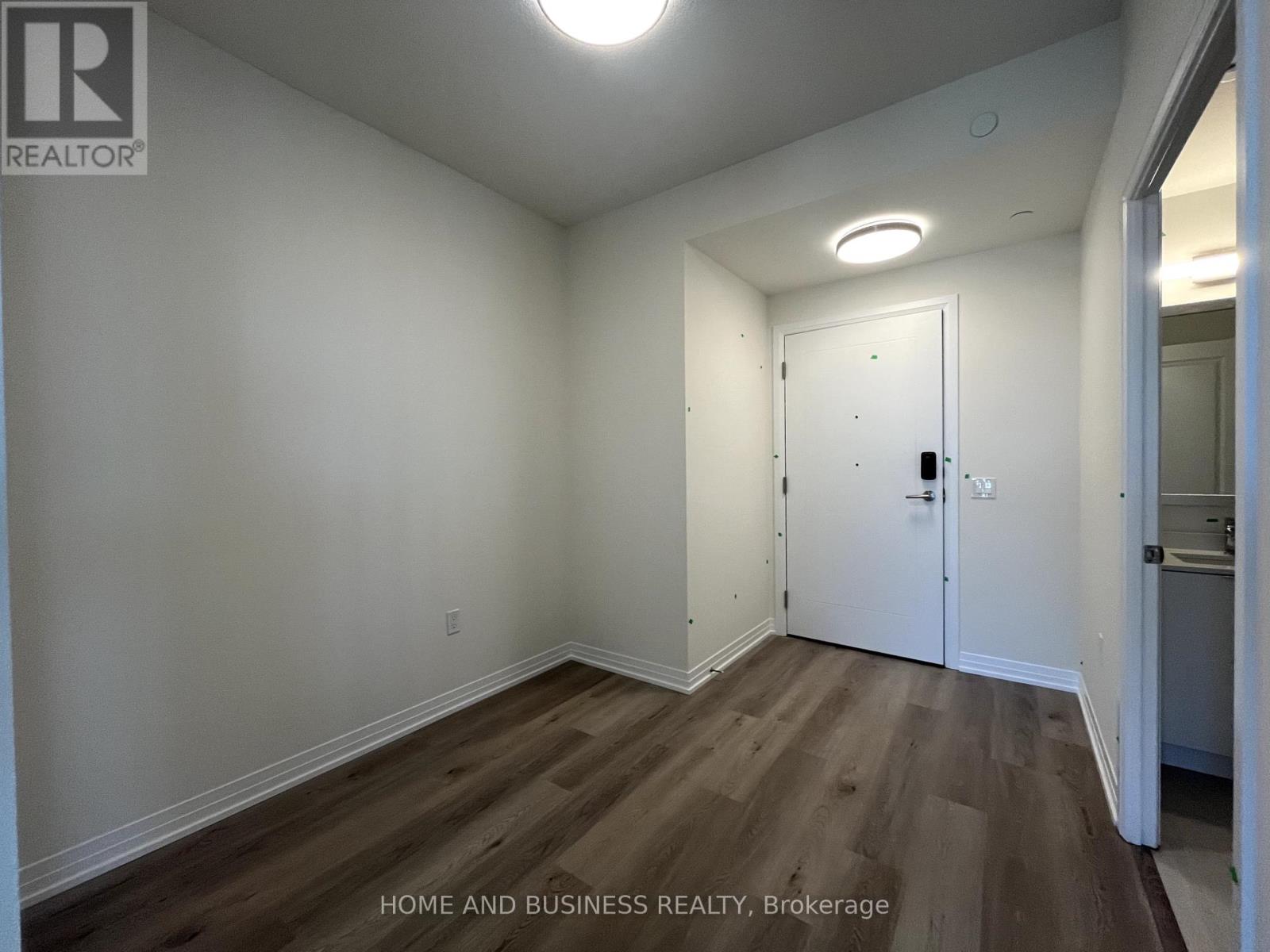 1809 - 15 Watergarden Drive, Mississauga, Ontario  L5R 1B2 - Photo 12 - W12455938