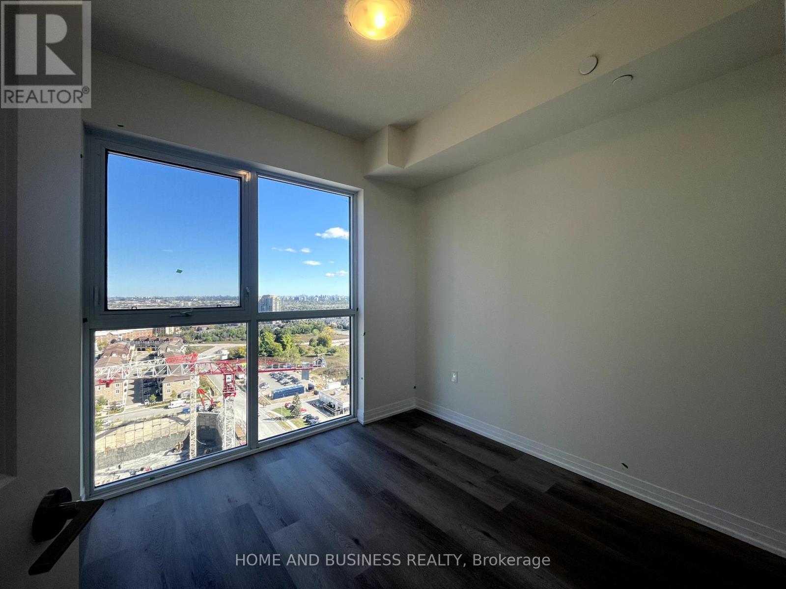 1809 - 15 Watergarden Drive, Mississauga, Ontario  L5R 1B2 - Photo 9 - W12455938