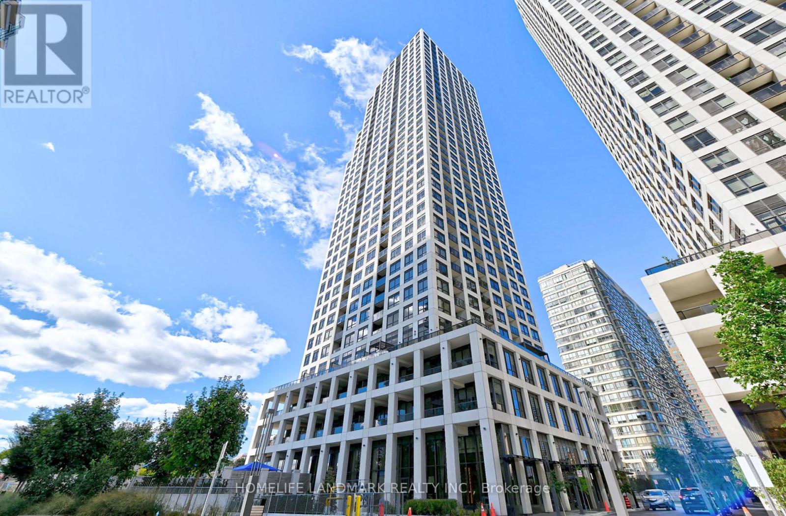2109 - 36 ELM DRIVE W, Mississauga, Ontario