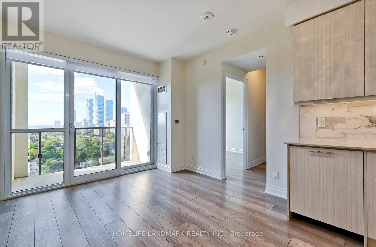 2109 - 36 Elm Drive W, Mississauga, Ontario  L5B 1L9 - Photo 10 - W12455962