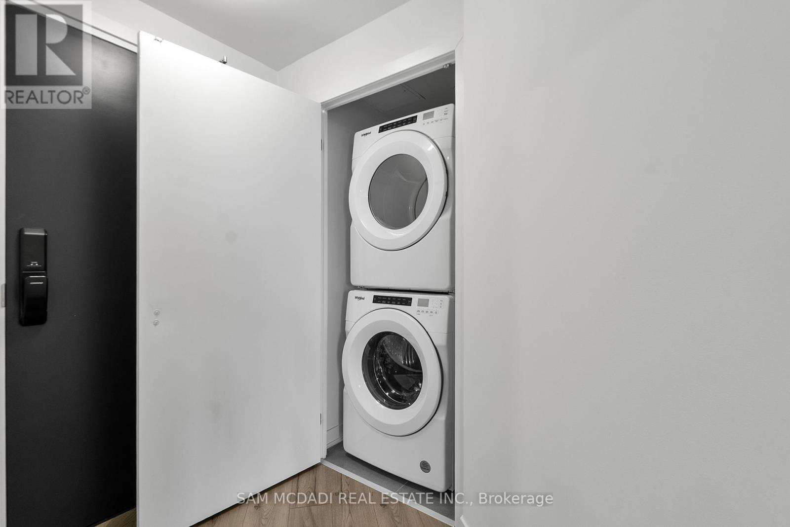 722 - 405 Dundas Street W, Oakville, Ontario  L6M 5P9 - Photo 19 - W12455974