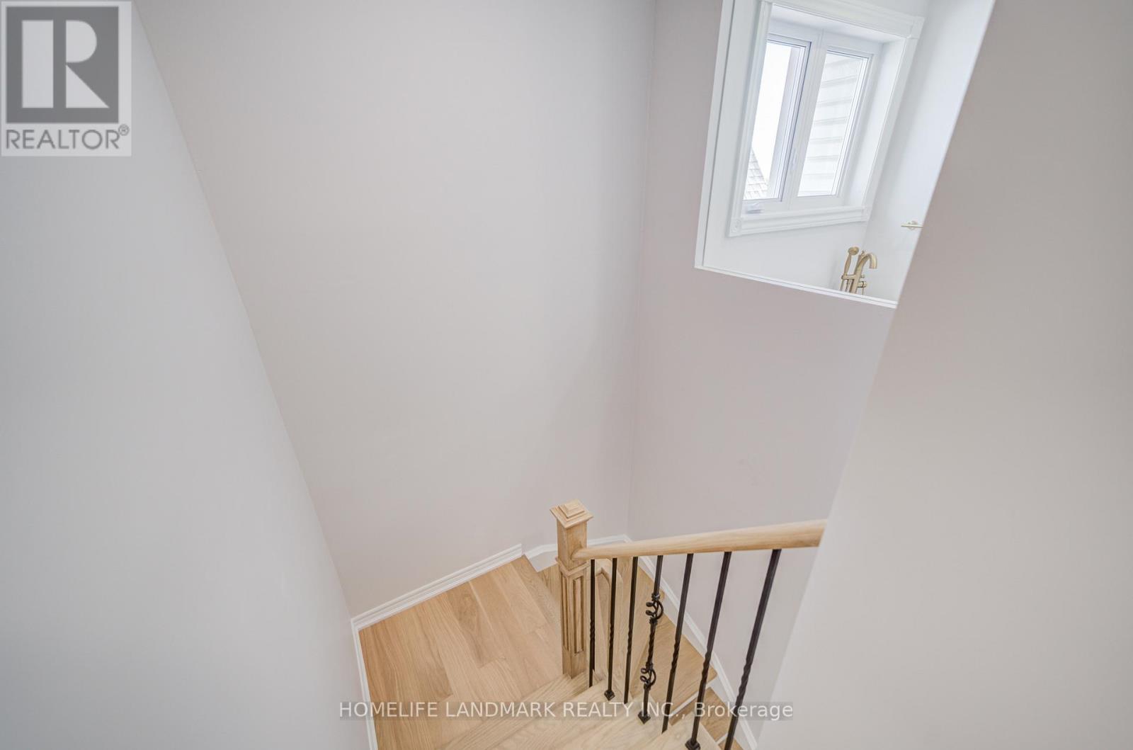 119 Glenashton Drive, Oakville, Ontario  L6H 5M1 - Photo 16 - W12455982