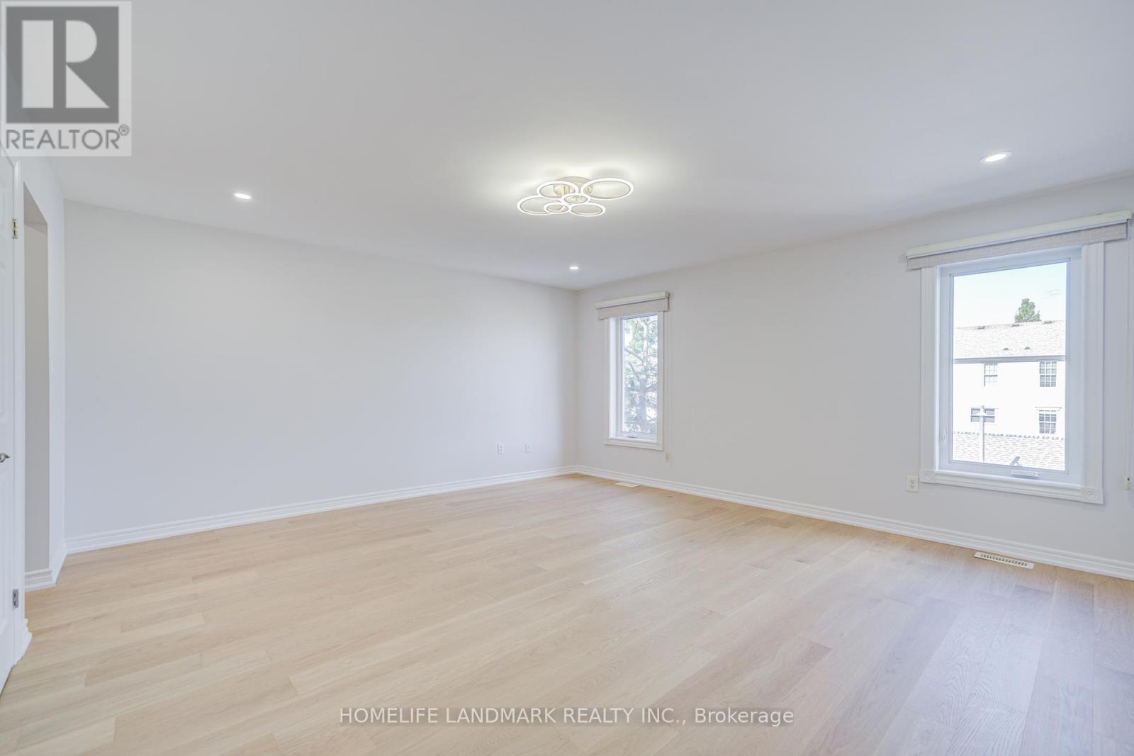 119 Glenashton Drive, Oakville, Ontario  L6H 5M1 - Photo 18 - W12455982