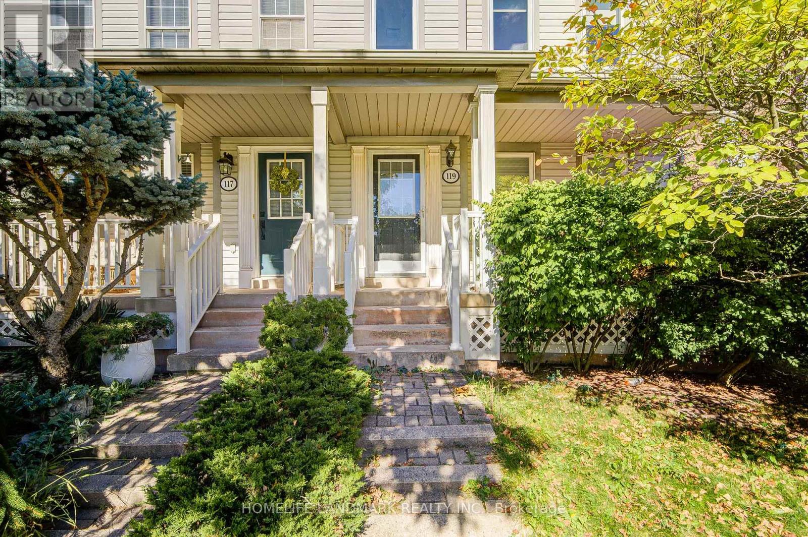 119 Glenashton Drive, Oakville, Ontario  L6H 5M1 - Photo 2 - W12455982