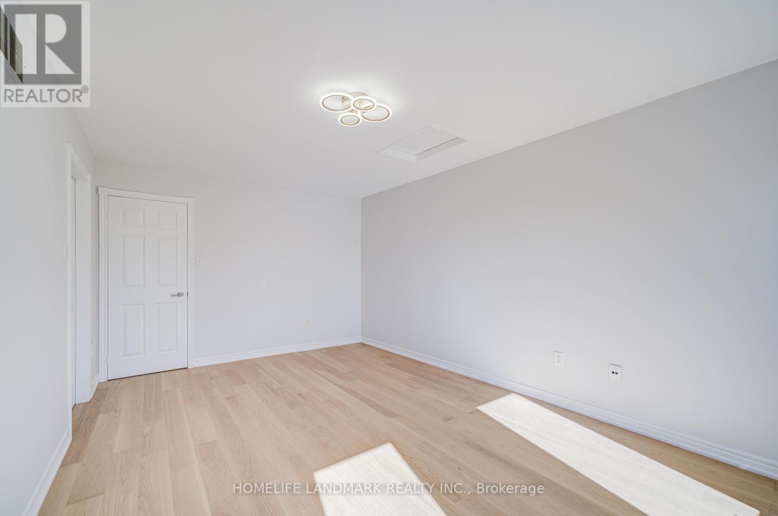119 Glenashton Drive, Oakville, Ontario  L6H 5M1 - Photo 22 - W12455982