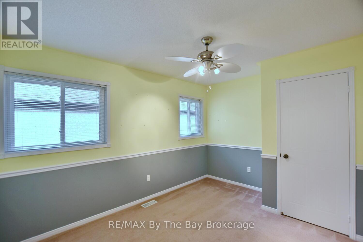 38 Timberland Crescent, Wasaga Beach, Ontario  L9Z 1G7 - Photo 19 - S12456021