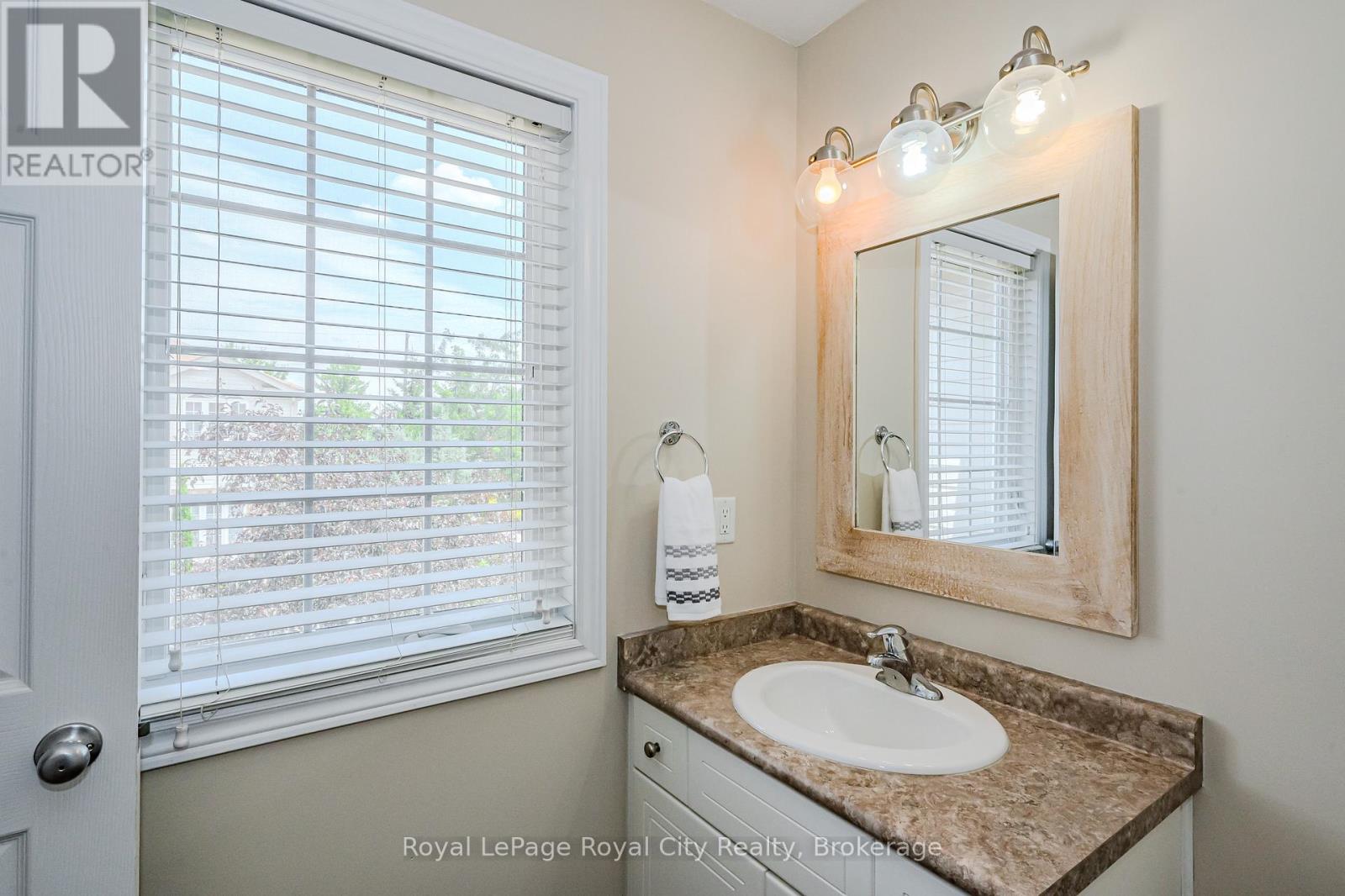 19 - 105 Bard Boulevard, Guelph, Ontario  N1L 0E2 - Photo 16 - X12455987