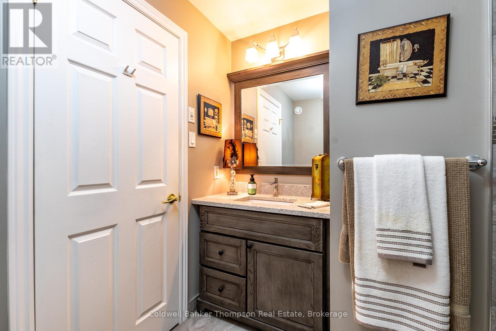30 Deerfoot Trail, Huntsville, Ontario  P1H 0A6 - Photo 32 - X12456009