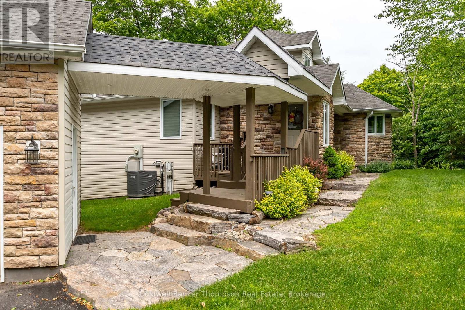 30 Deerfoot Trail, Huntsville, Ontario  P1H 0A6 - Photo 49 - X12456009