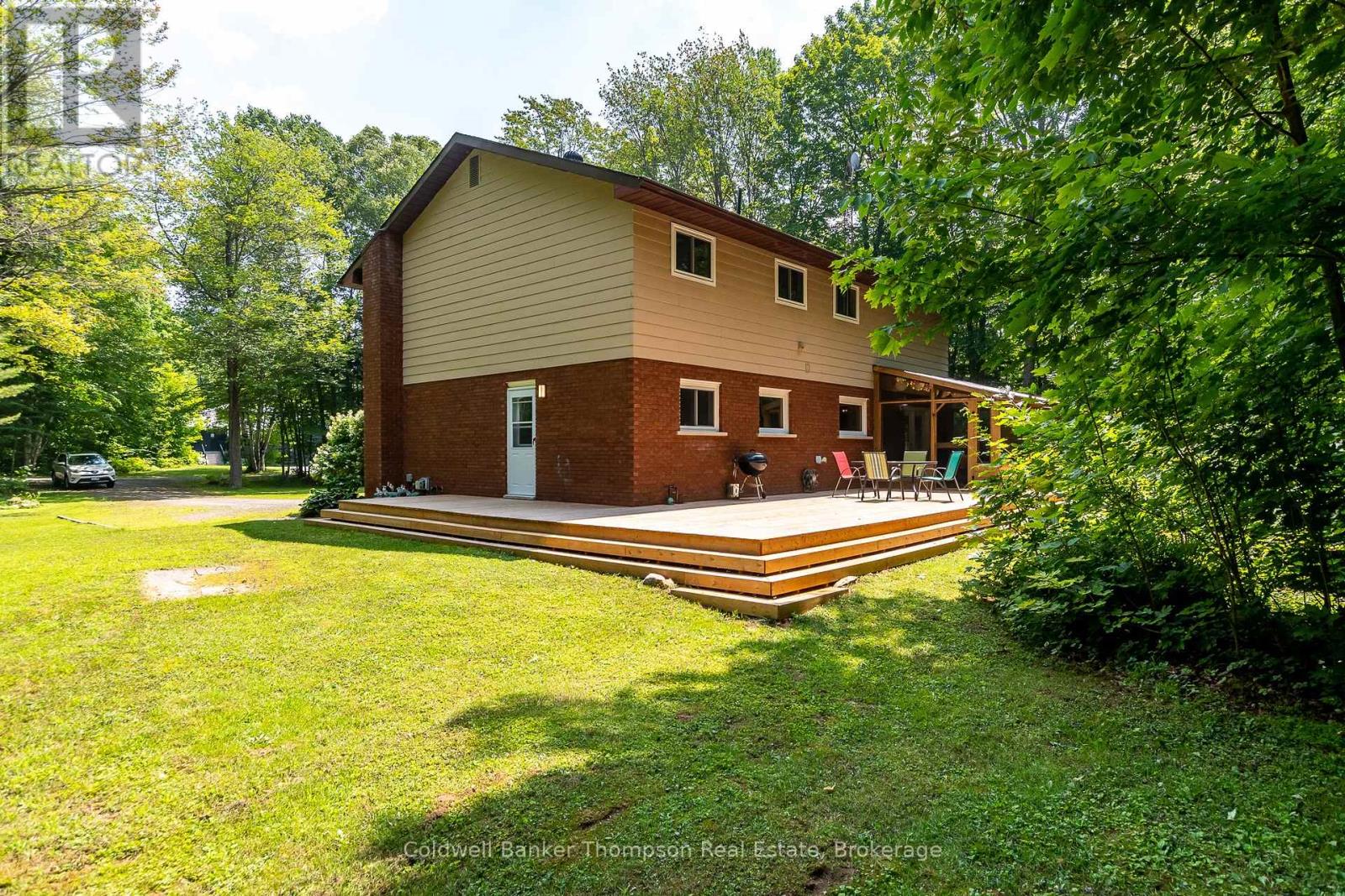 40 White Birch Lane, Huntsville, Ontario  P1H 0G7 - Photo 2 - X12456017