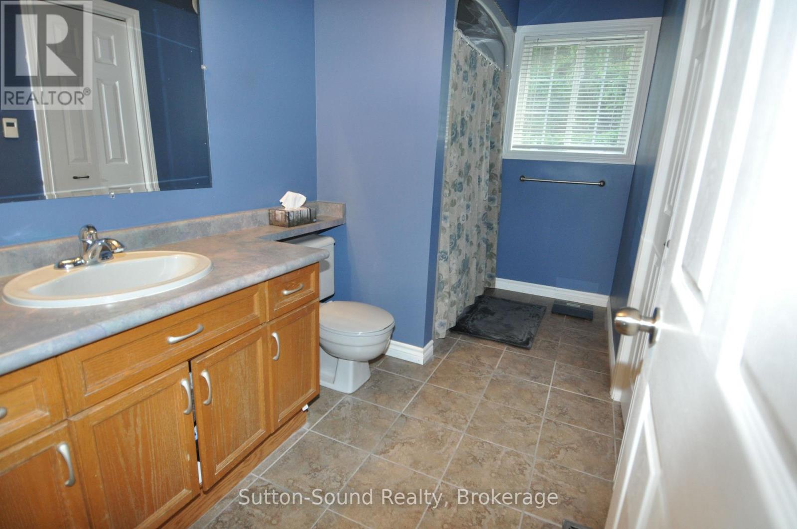 75 John Street, Arran-Elderslie, Ontario  N0H 2N0 - Photo 11 - X12456024