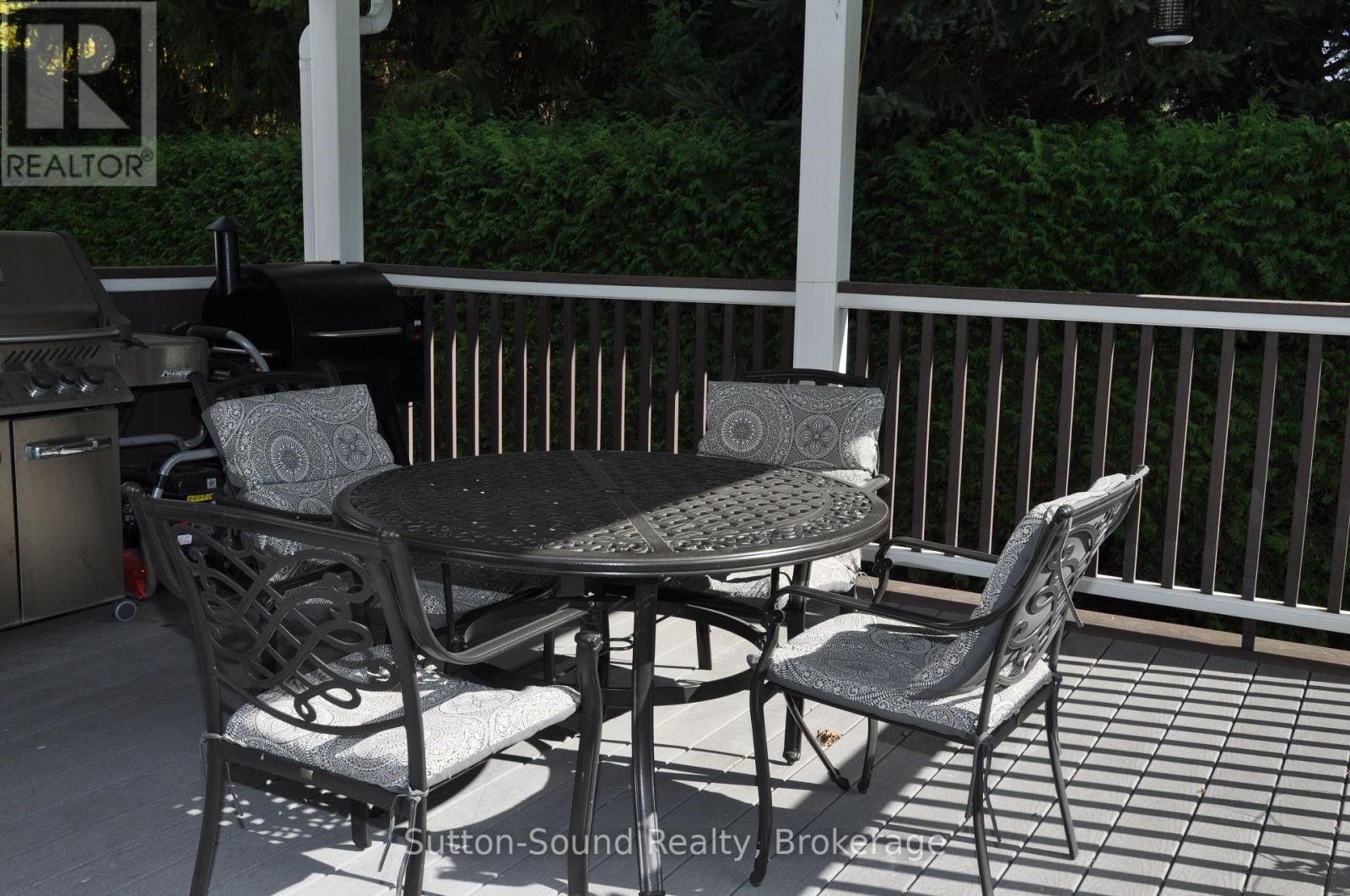 75 John Street, Arran-Elderslie, Ontario  N0H 2N0 - Photo 33 - X12456024
