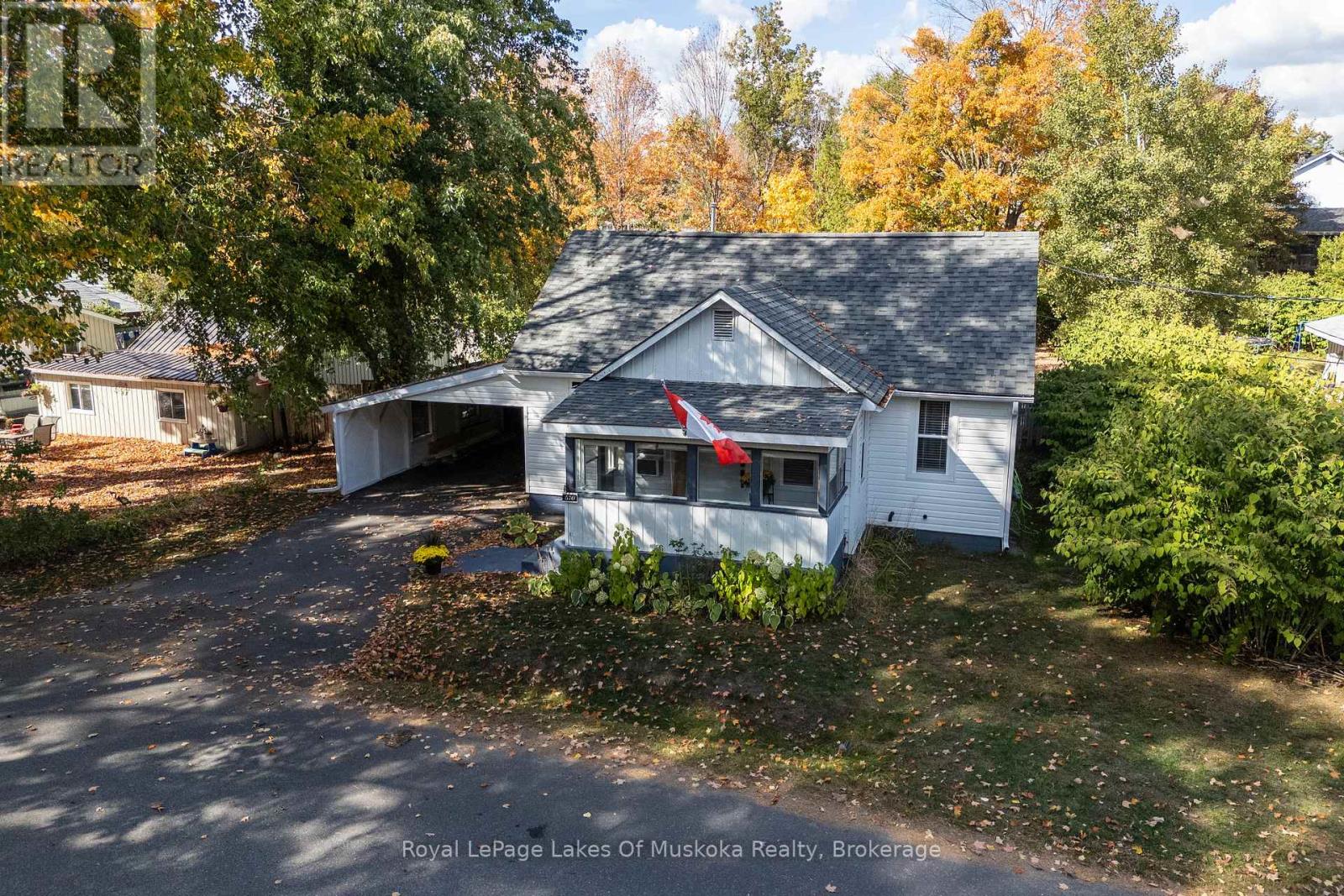 570 Pinedale Road, Gravenhurst (Muskoka (S)), Ontario  P1P 1M1 - Photo 1 - X12456032